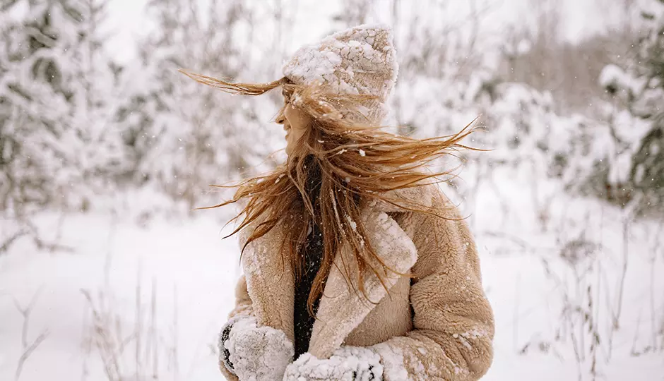 6 Ways to Take Better Care of Your Hair This Winter 6 Ways to Take Better Care of Your Hair This Winter